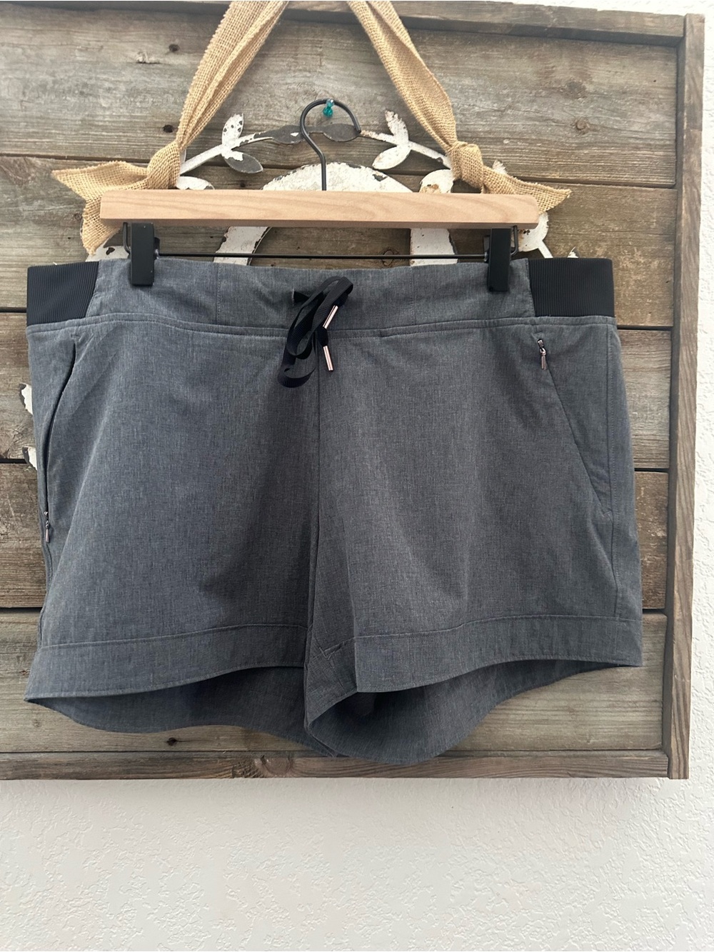 Calia Women's Gray Active Drawstring Shorts size‎ XL